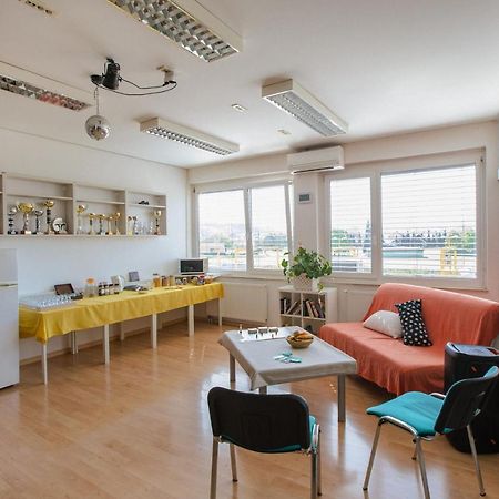 Tej Hostel Любляна Экстерьер фото