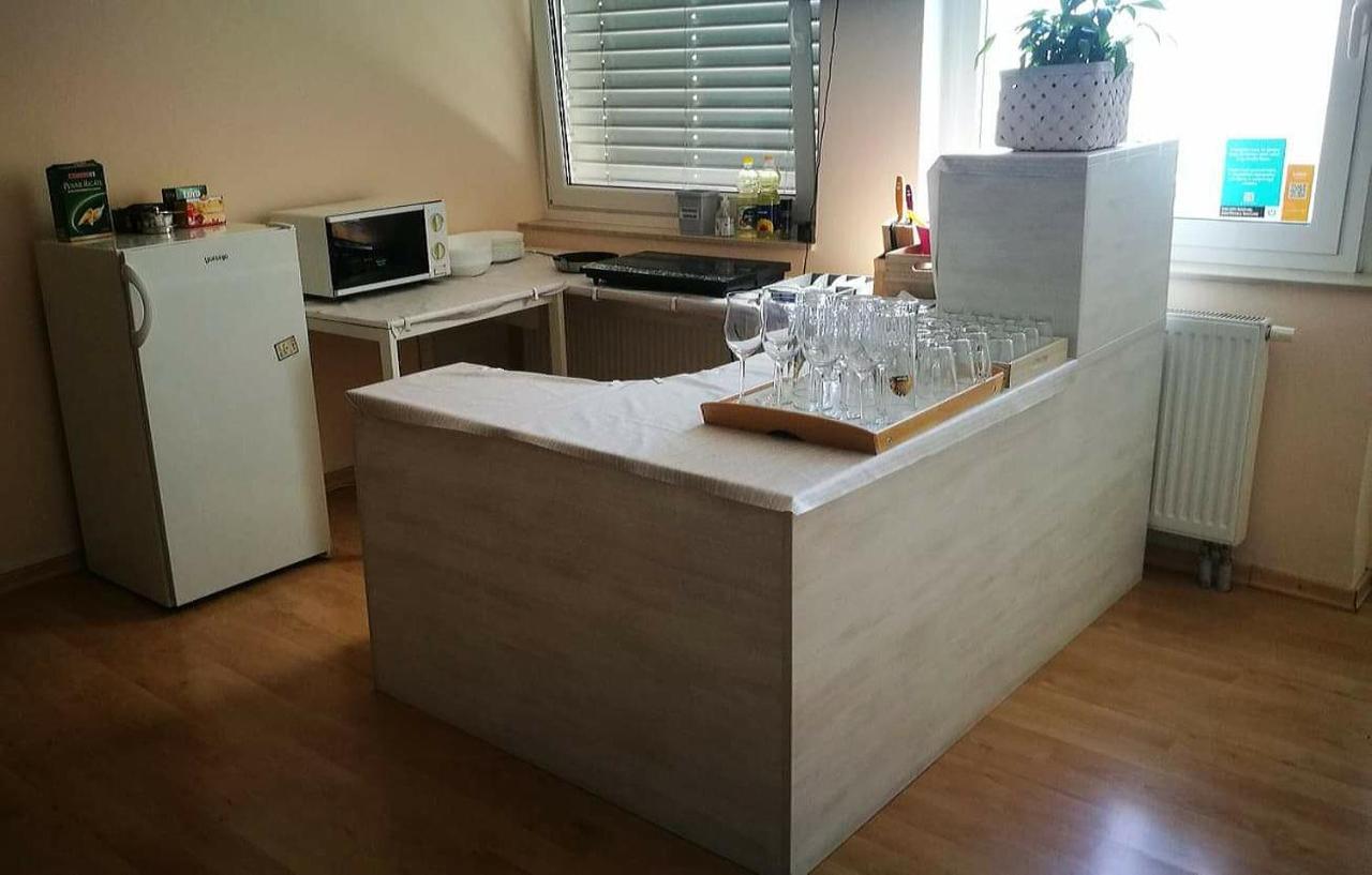 Tej Hostel Любляна Экстерьер фото