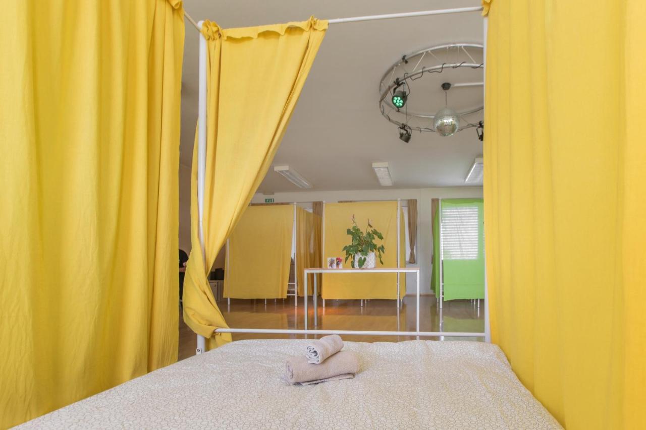 Tej Hostel Любляна Экстерьер фото