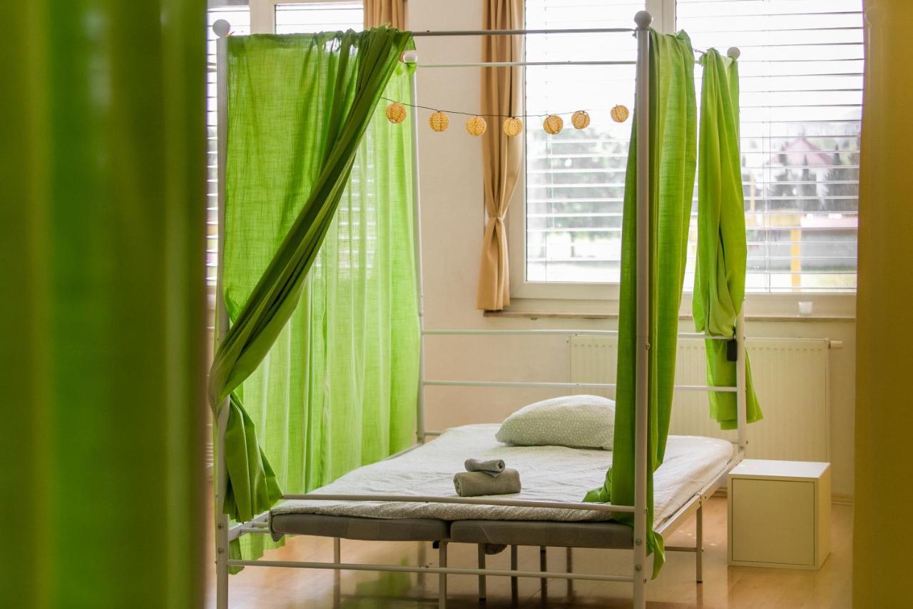 Tej Hostel Любляна Экстерьер фото
